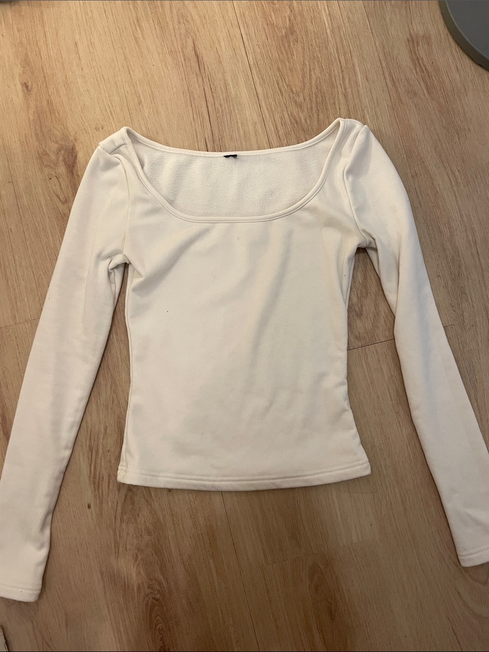 Women’s Long Sleeve Scoop Neck Top - White